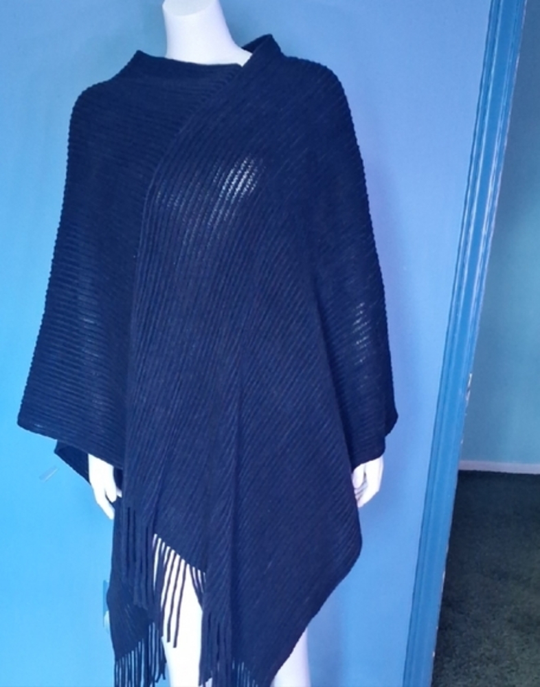 Women's Poncho Wrap Black *Size Undefined 1 Size Fits All